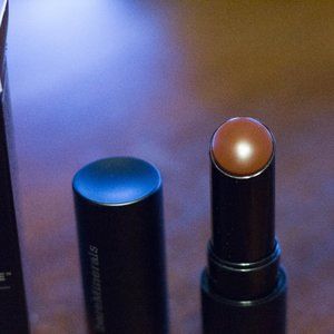 Gen Nude Radiant Lipstick Posh